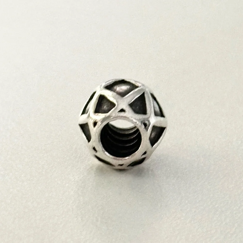 Pandora 925 Criss Cross Web Rare Retired Bead Charm